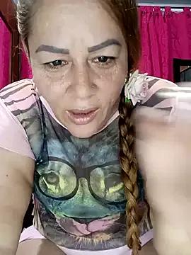 SluttyMilf79 on StripChat