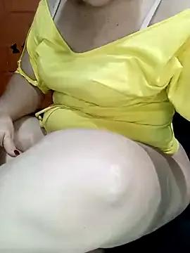 SluttyMilf79 on StripChat