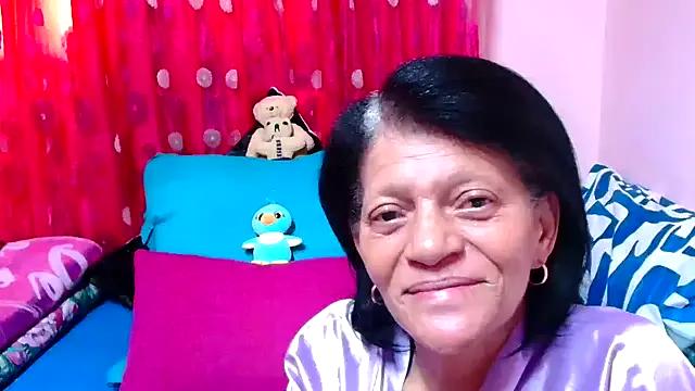 SLUTTYROXY on StripChat