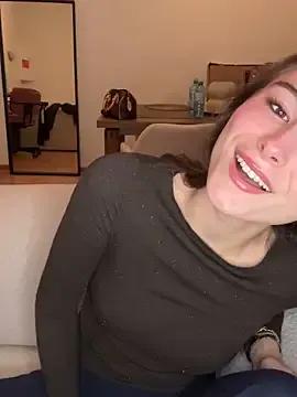 SophiiaStarr —  Squeeze Boobs + Nipples Play 