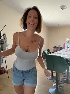 spycyfanny on StripChat