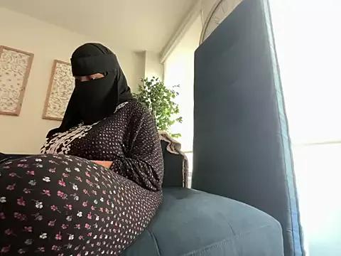 Submissive_Arab on StripChat