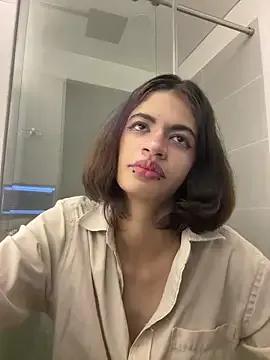 Freechat sukulaurens on StripChat