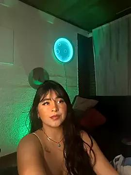 sunshine_maddy on StripChat