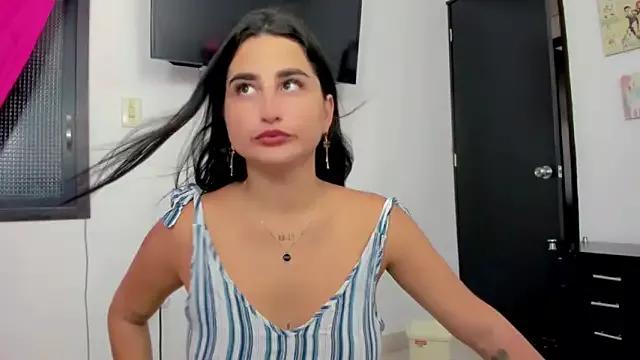 sunshine_uwu22 on StripChat