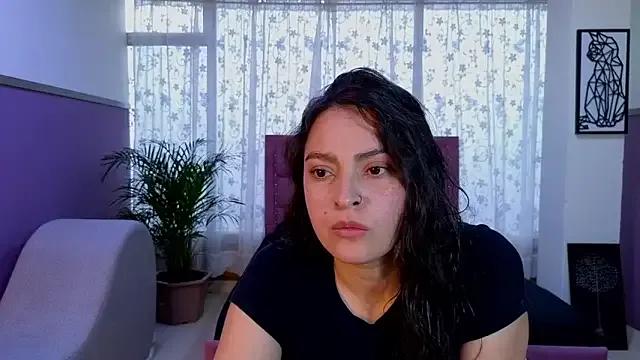 sweet_ahinara on StripChat