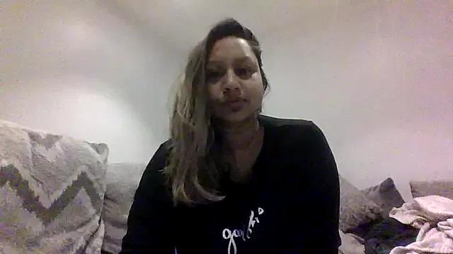 TEMPTING-TAMMY on StripChat