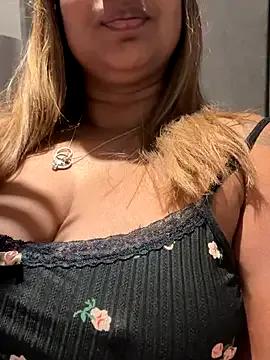 TEMPTING-TAMMY on StripChat