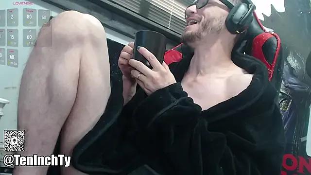 StripChat teninchty is Freechat teninchty — CUM while self sucking and swallow.