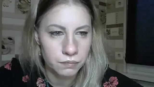 Freechat TherestlessKitty on StripChat