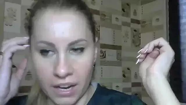 Freechat TherestlessKitty on StripChat