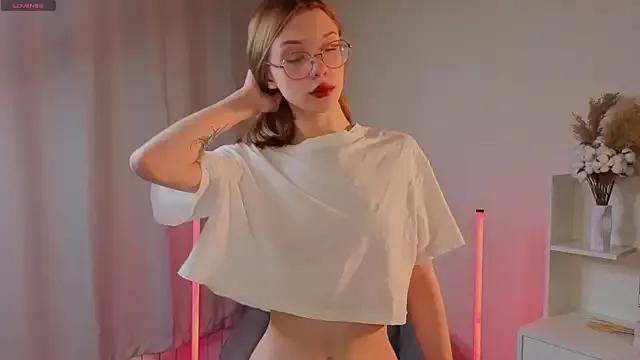 UdelaAllston on StripChat