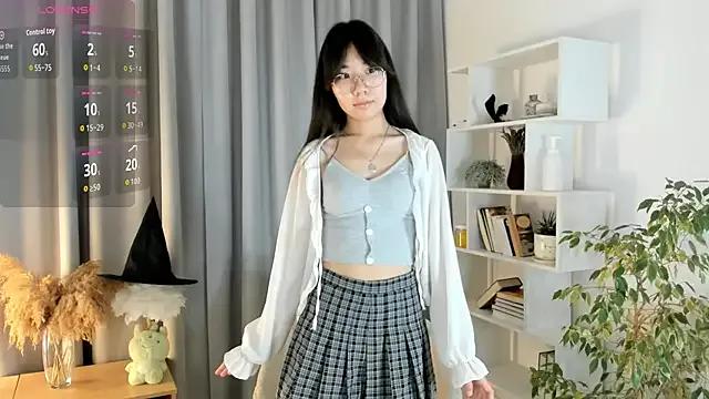 UdelaDodson on StripChat