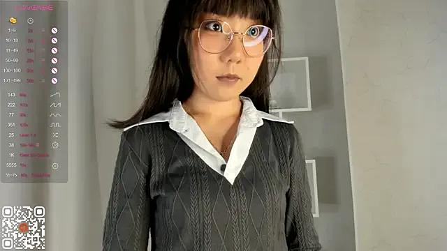 UdelaDodson on StripChat