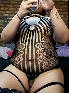 valenthottie on StripChat