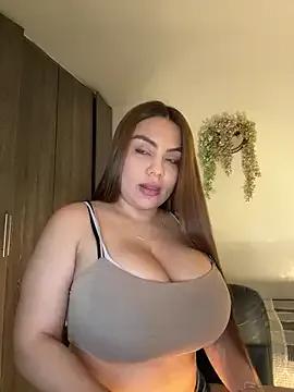 valeria2019hot — Squist on top of my friend