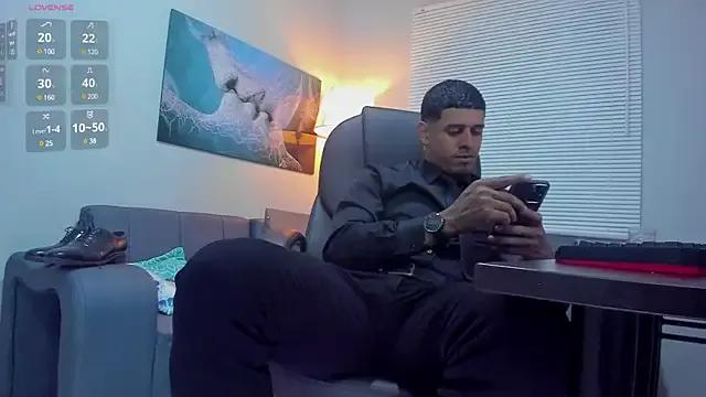 vincen_jose on StripChat