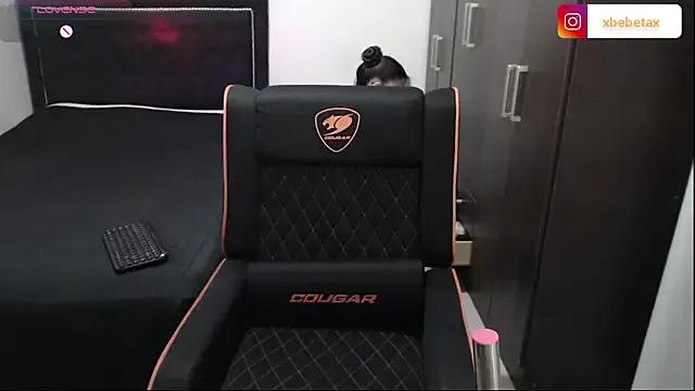 xxbbtaa on StripChat