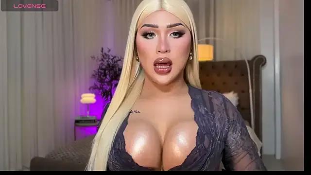 StripChat Your_Majesty_Tyra is Freechat Your_Majesty_Tyra — GODDESS IS BACK CUM AND LETS FUCK