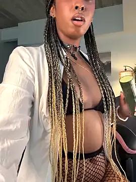 Your_Paris on StripChat