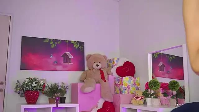 Freechat ZariaVera on StripChat