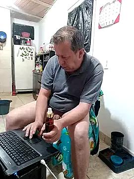 ZuriandAlex on StripChat